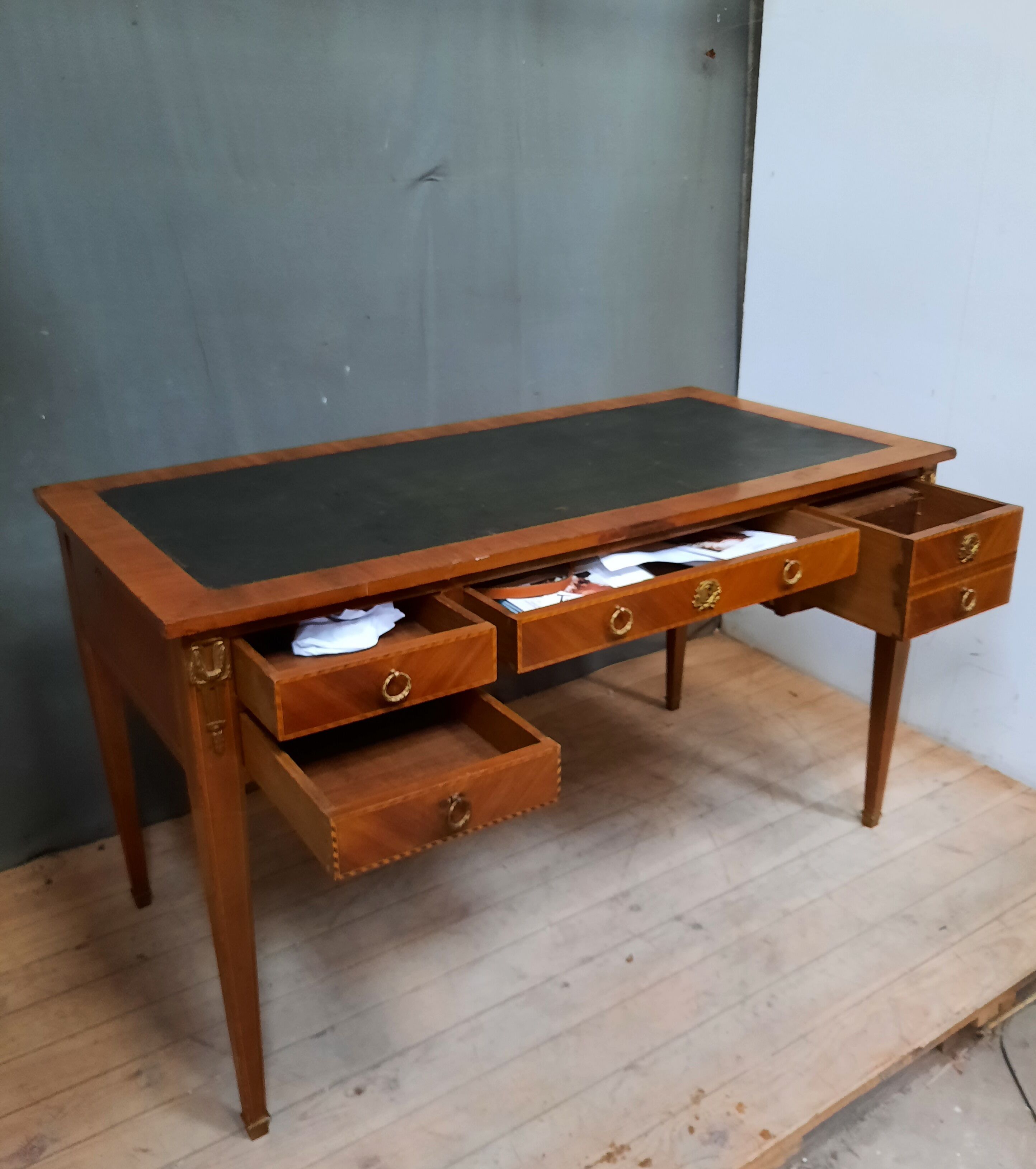 Desk flat fine nineteenth louis XVI style