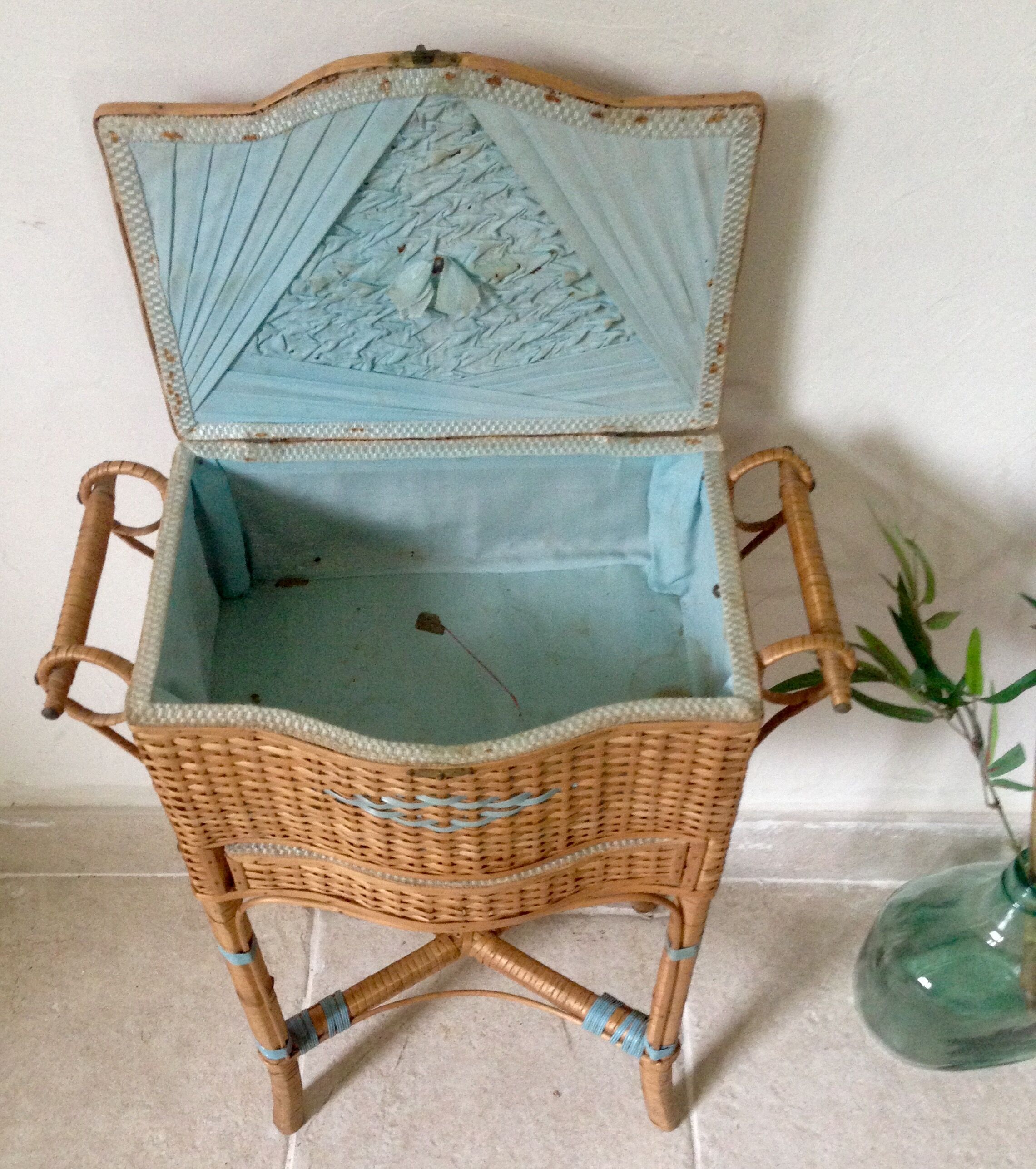 Sewing wicker basket