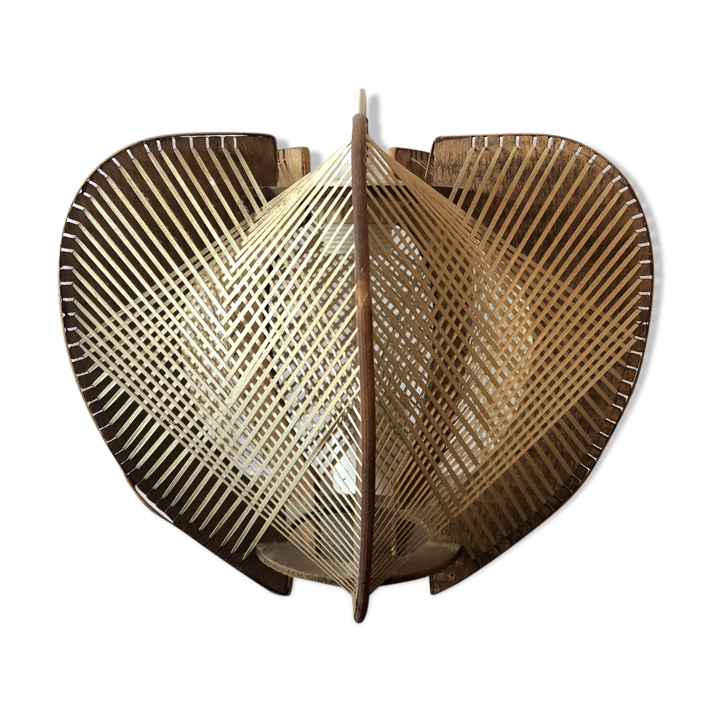 Vintage hanging in braided yarn