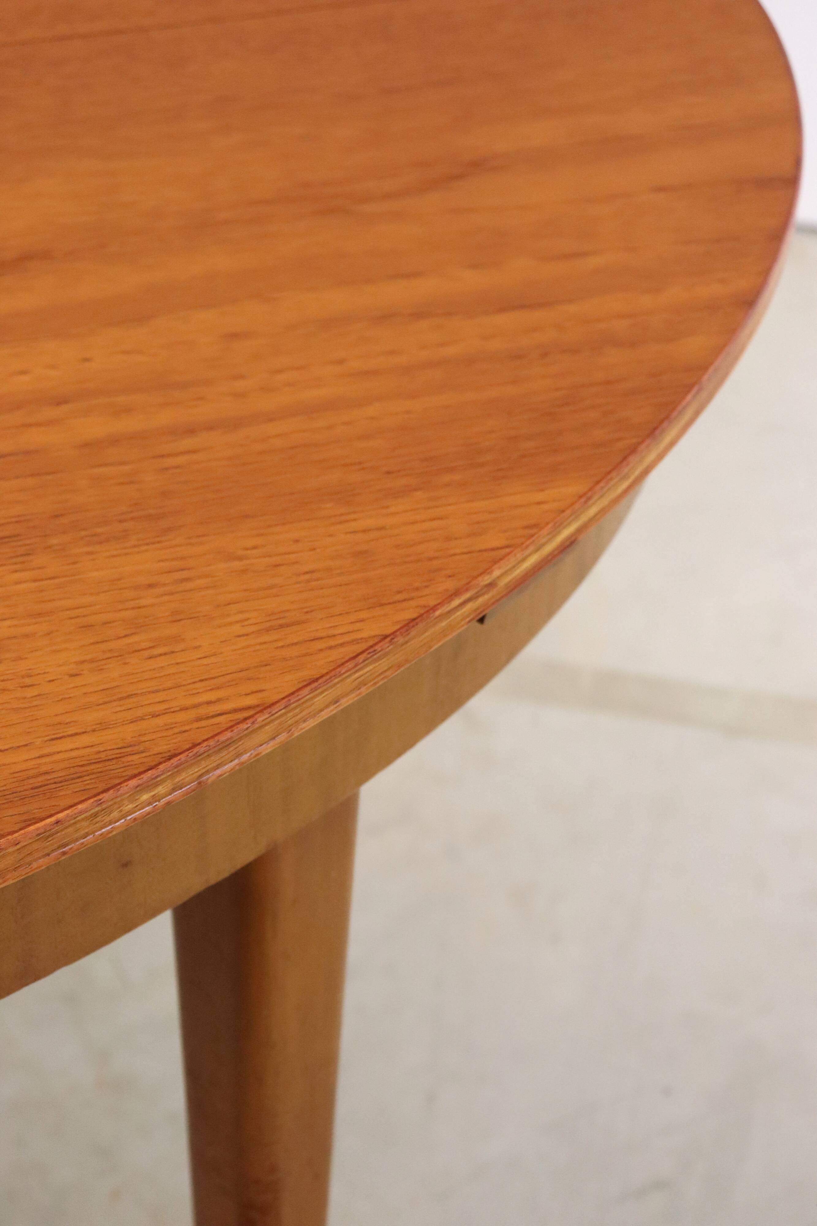 Oval vintage dining table extendable 'Atterton'