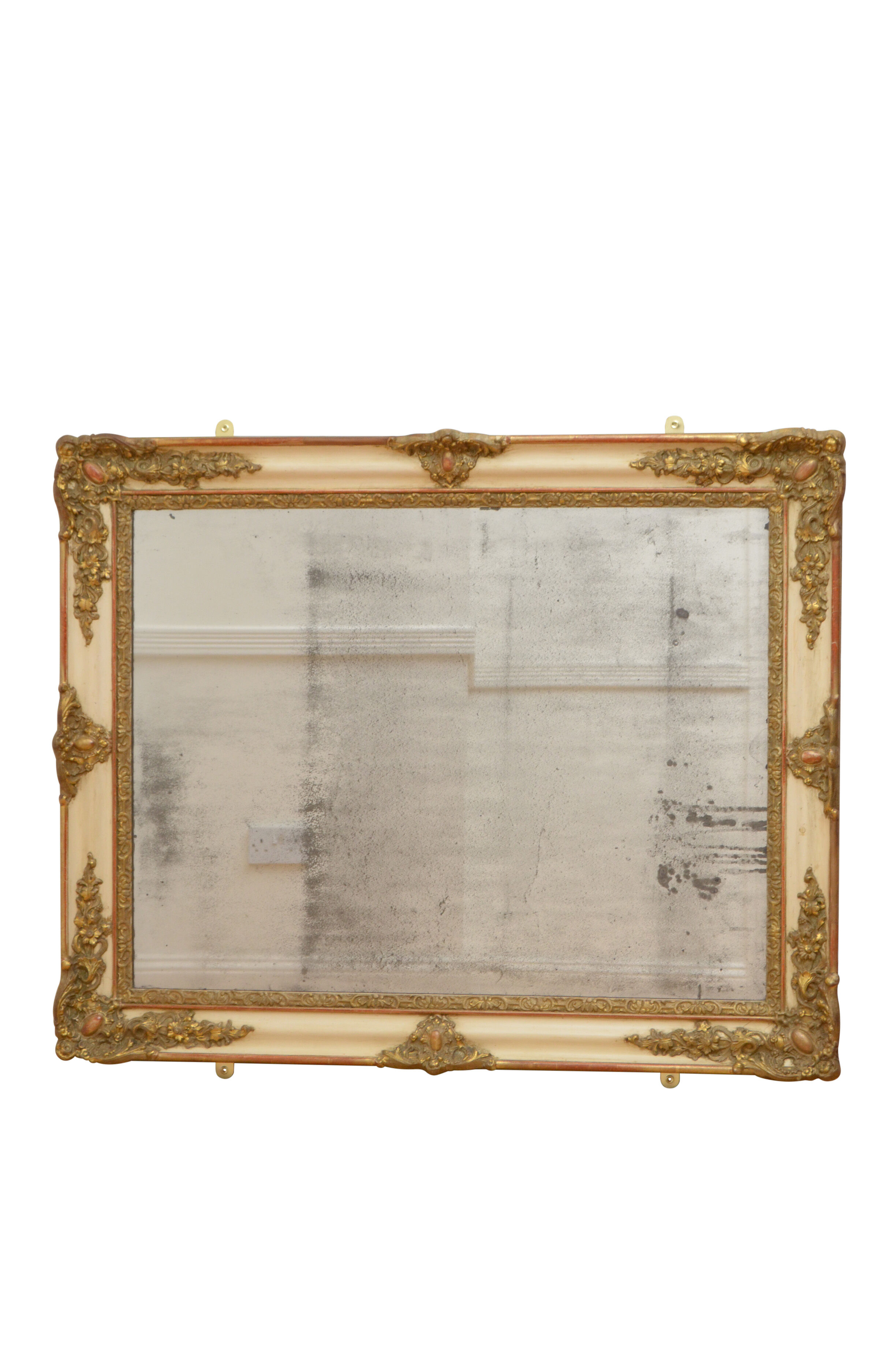 Elegant 19th century gilt mirror