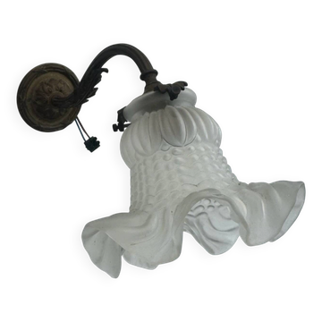 Antique bronze wall light in Louis XVI style - tulip-shaped glass paste flower.