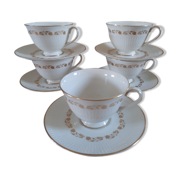 5 cups with 5 saucers Royal doulton