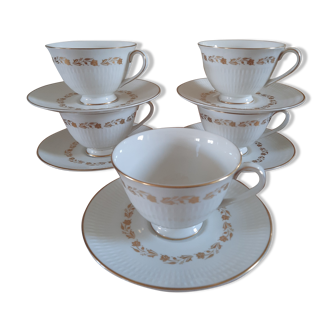 5 tasses avec 5 sous tasses Royal doulton