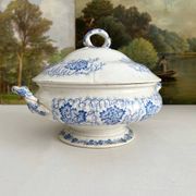 Antique ironstone tureen “Flora Lichen” Creil and Montereau