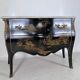 Commode de style en laque de Chine