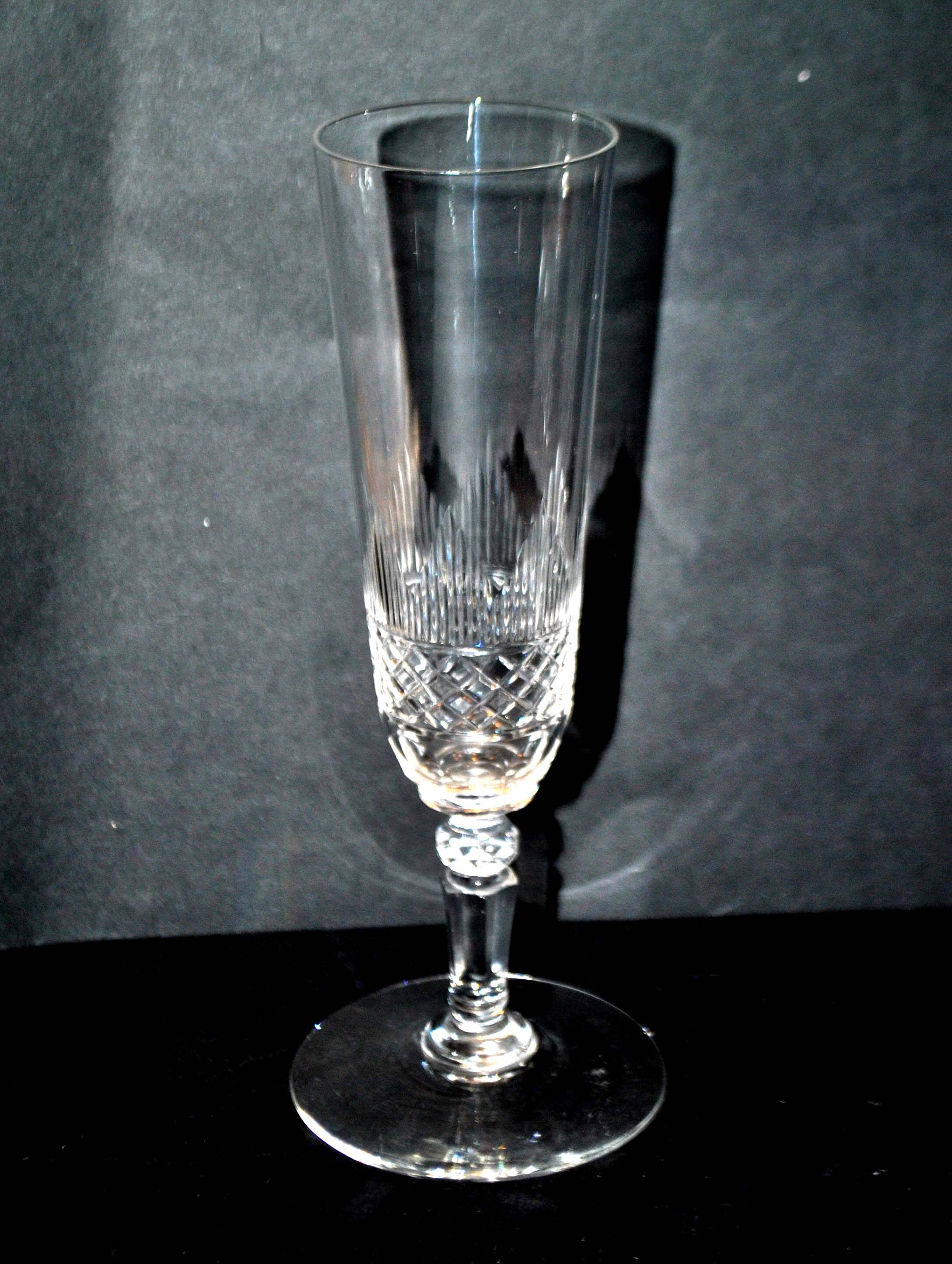 Baccarat series of 6 antique champagne flutes in diamond cut crystal organ stops 19th century.