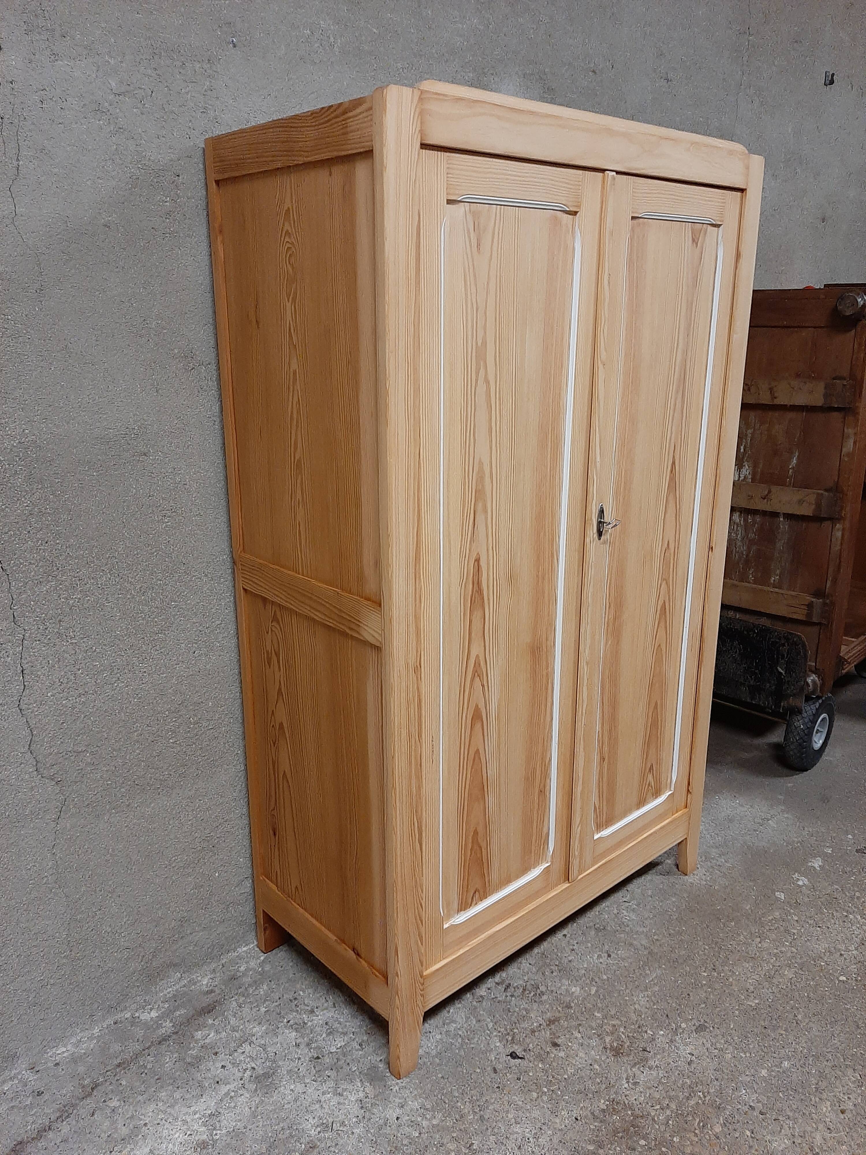 Wardrobe solid pine