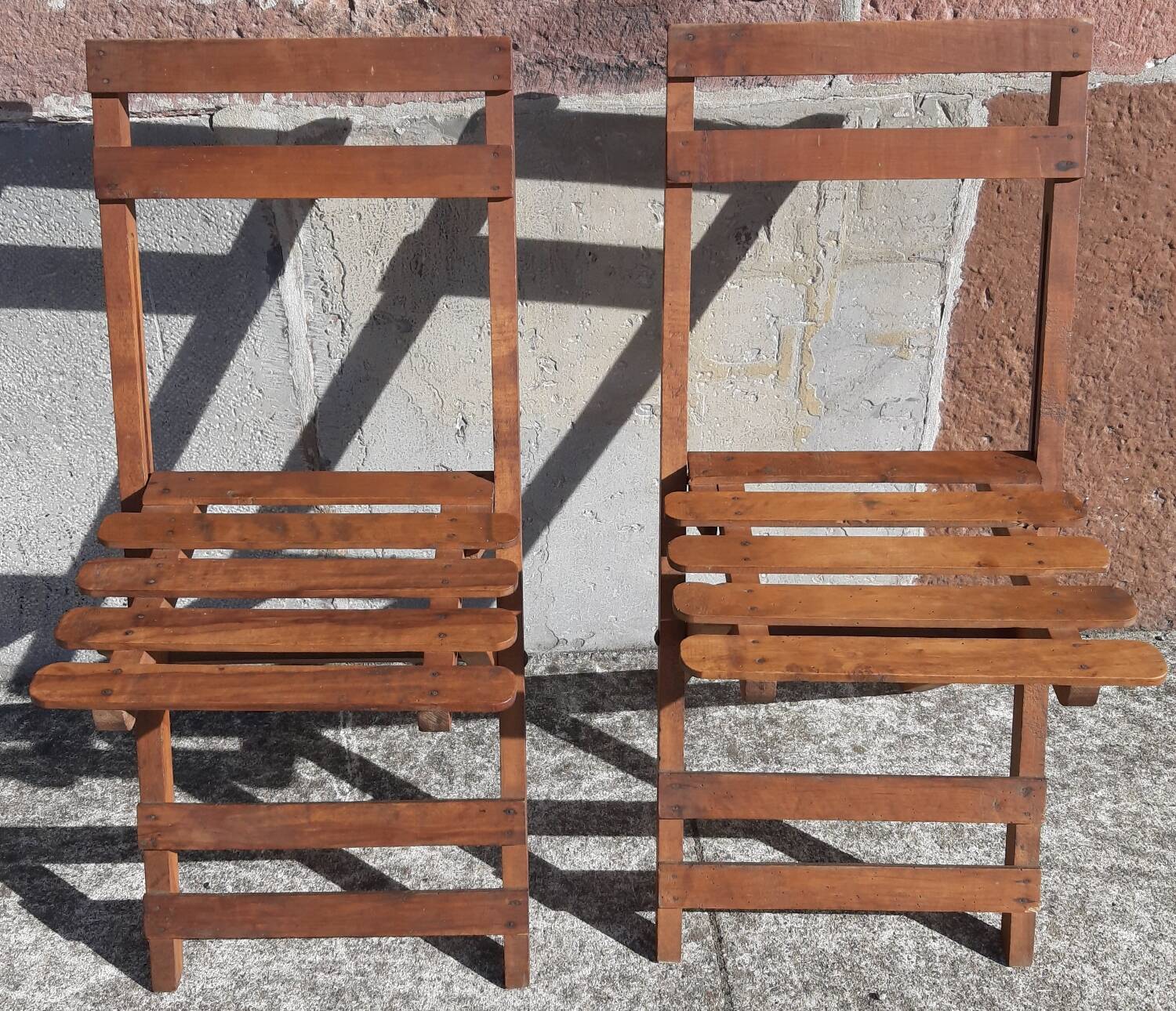 Chaises en bois pliables années 50