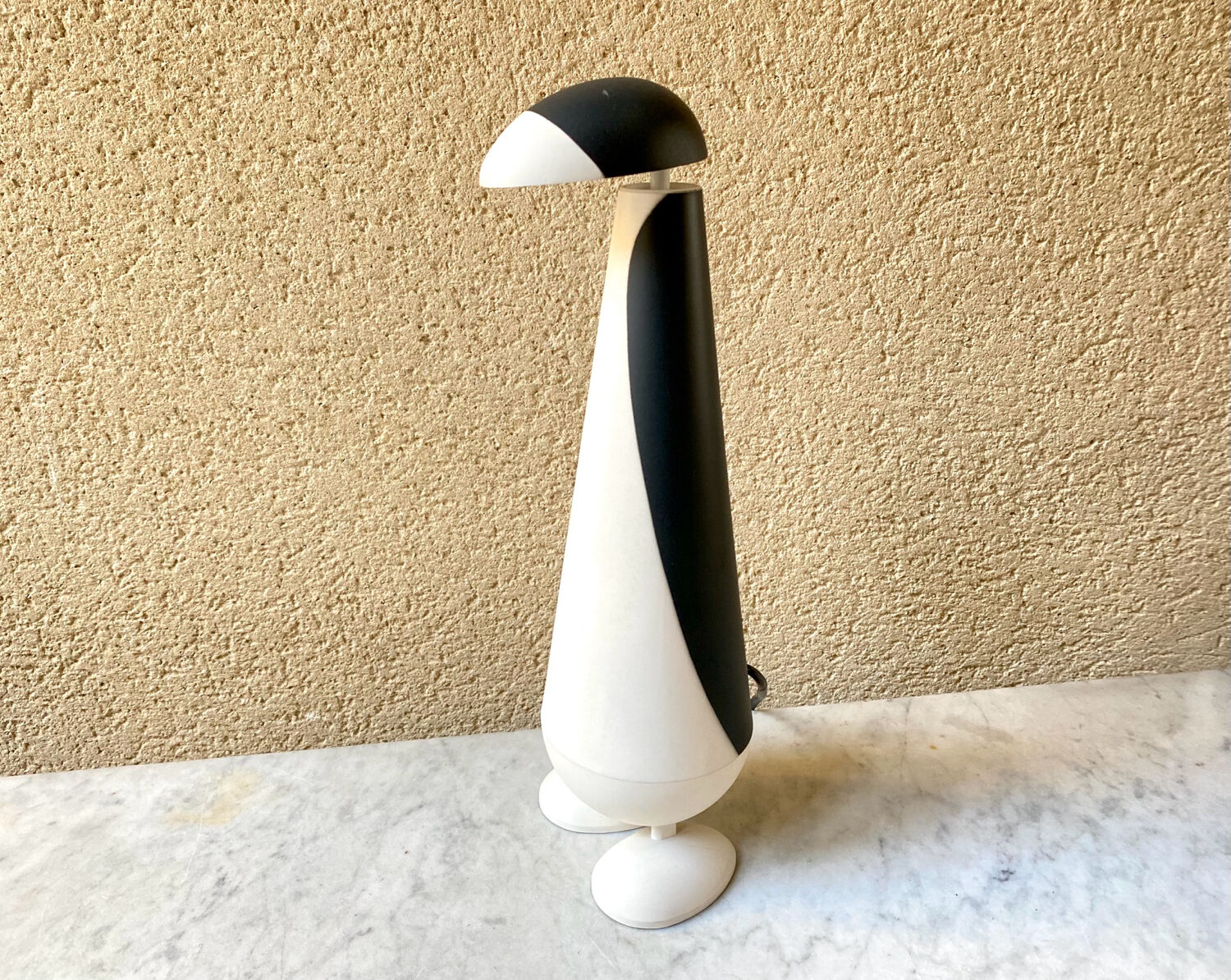 Pinguino Forma Lightning desk lamp vintage 90s