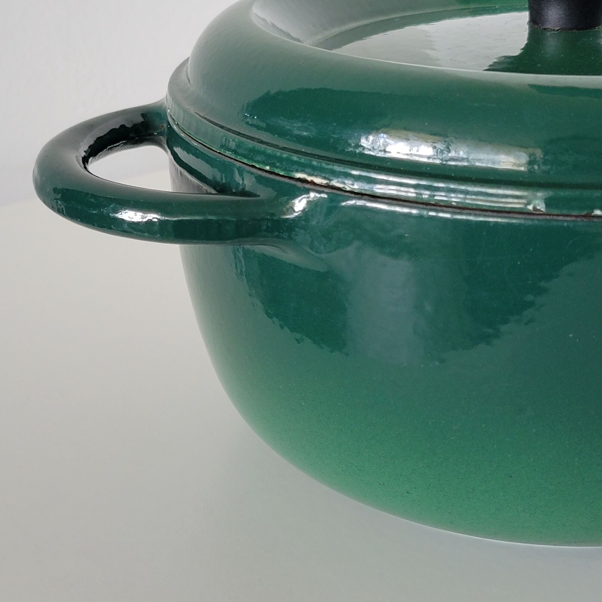 Round green enamelled cast iron casserole Nomar Staub vintage