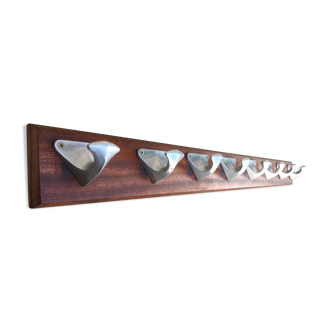 Porte manteaux vintage des écoles