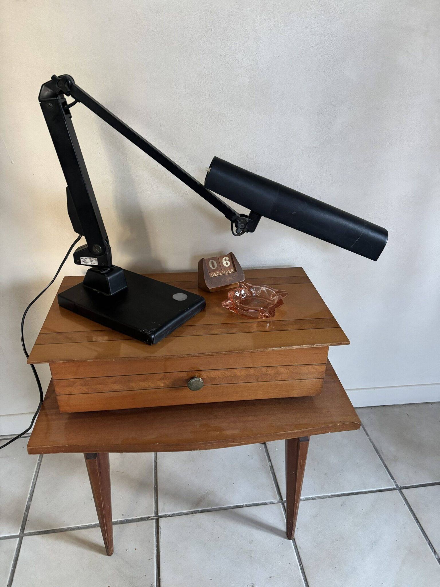 Table de Chevet en bois laqué