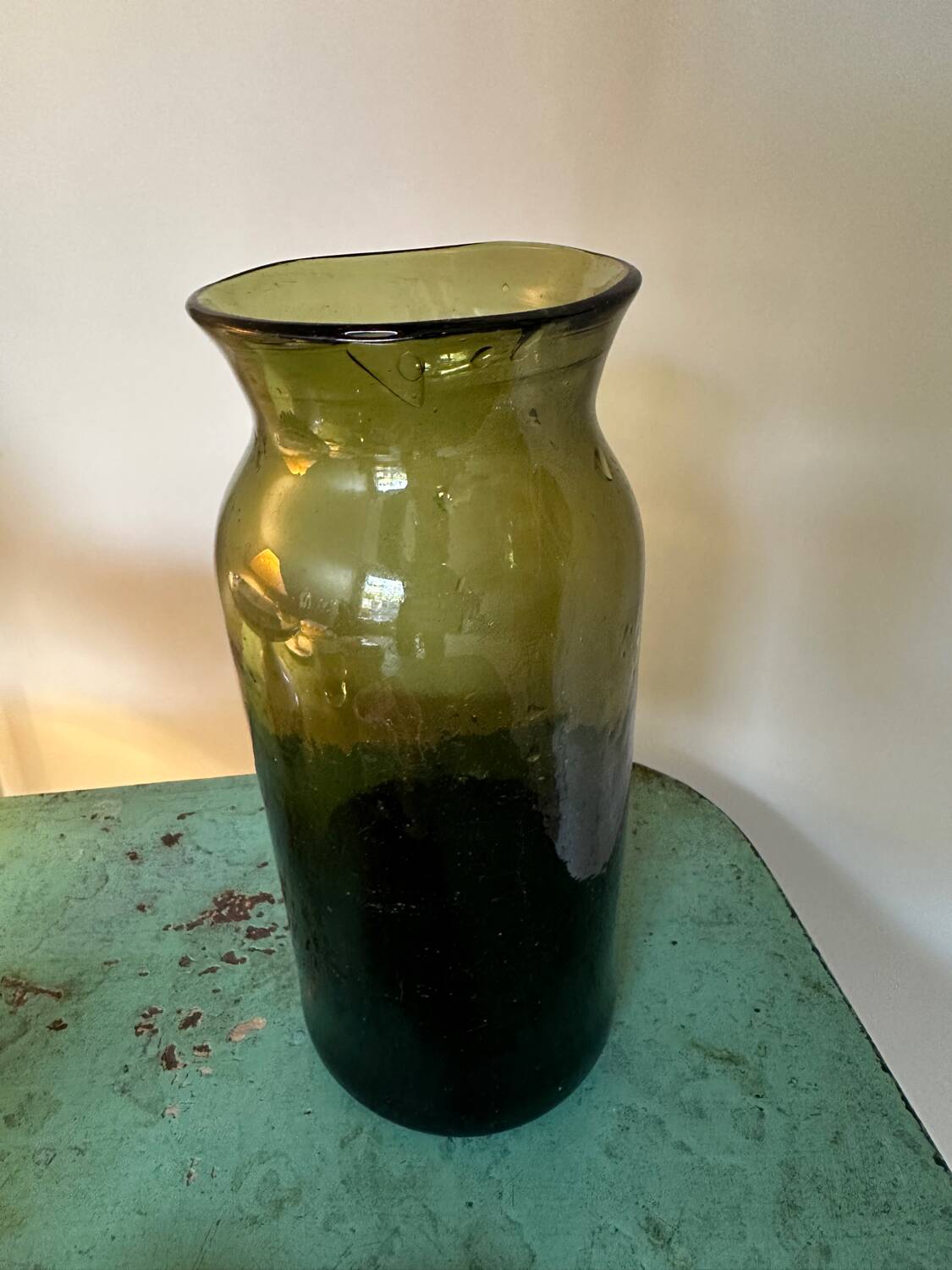 Blown glass vase in green colour