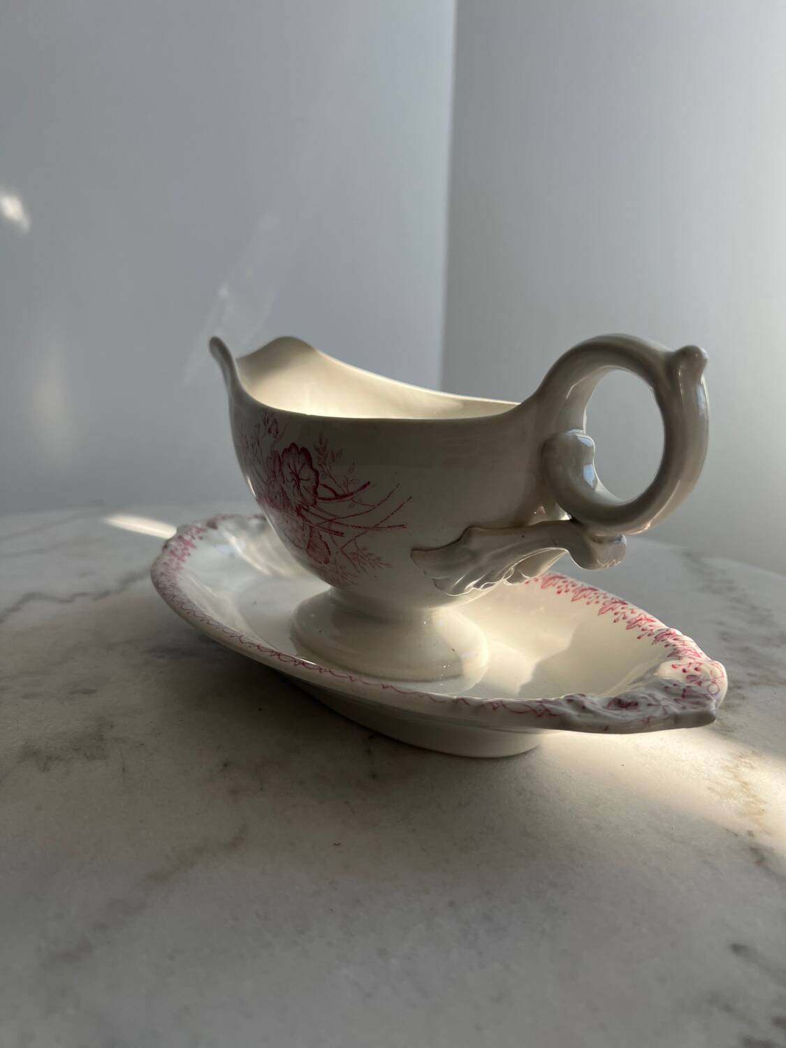 Onnaing Harvest Collection Sauceboat, Iron Earth