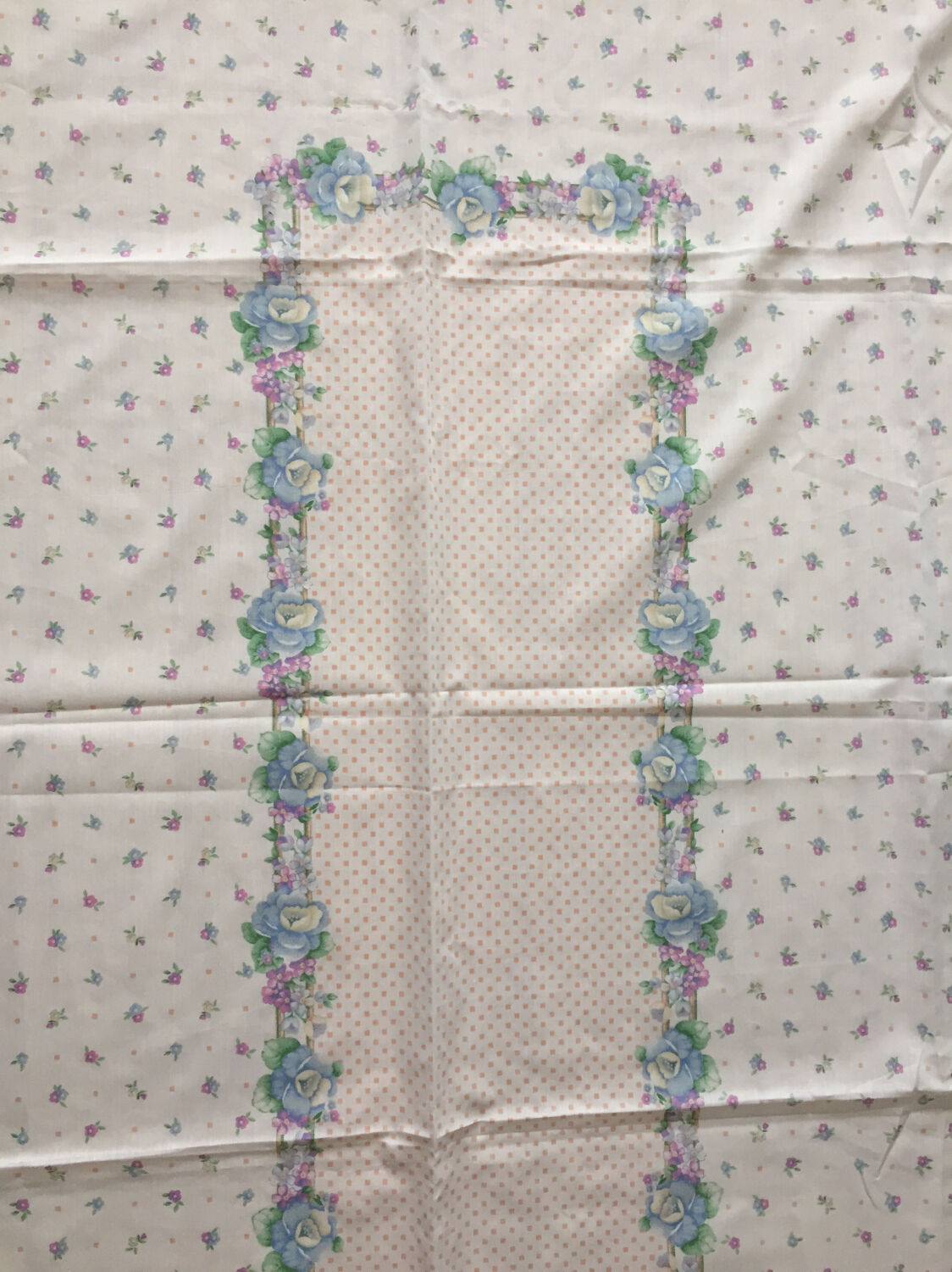 Vintage rectangular floral tablecloth