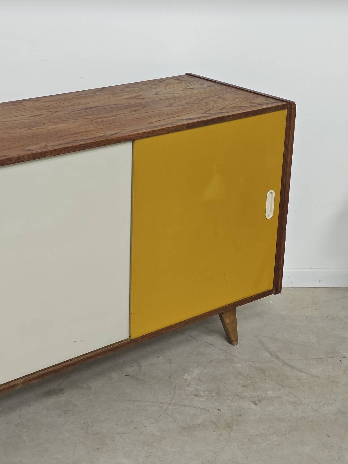 Buffet U 452 yellow by Jiri Jiroutek for Intérier Praha 1960