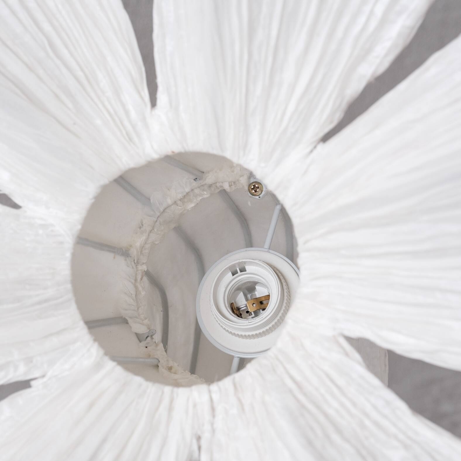 Contemporary fabric flower floor lamp