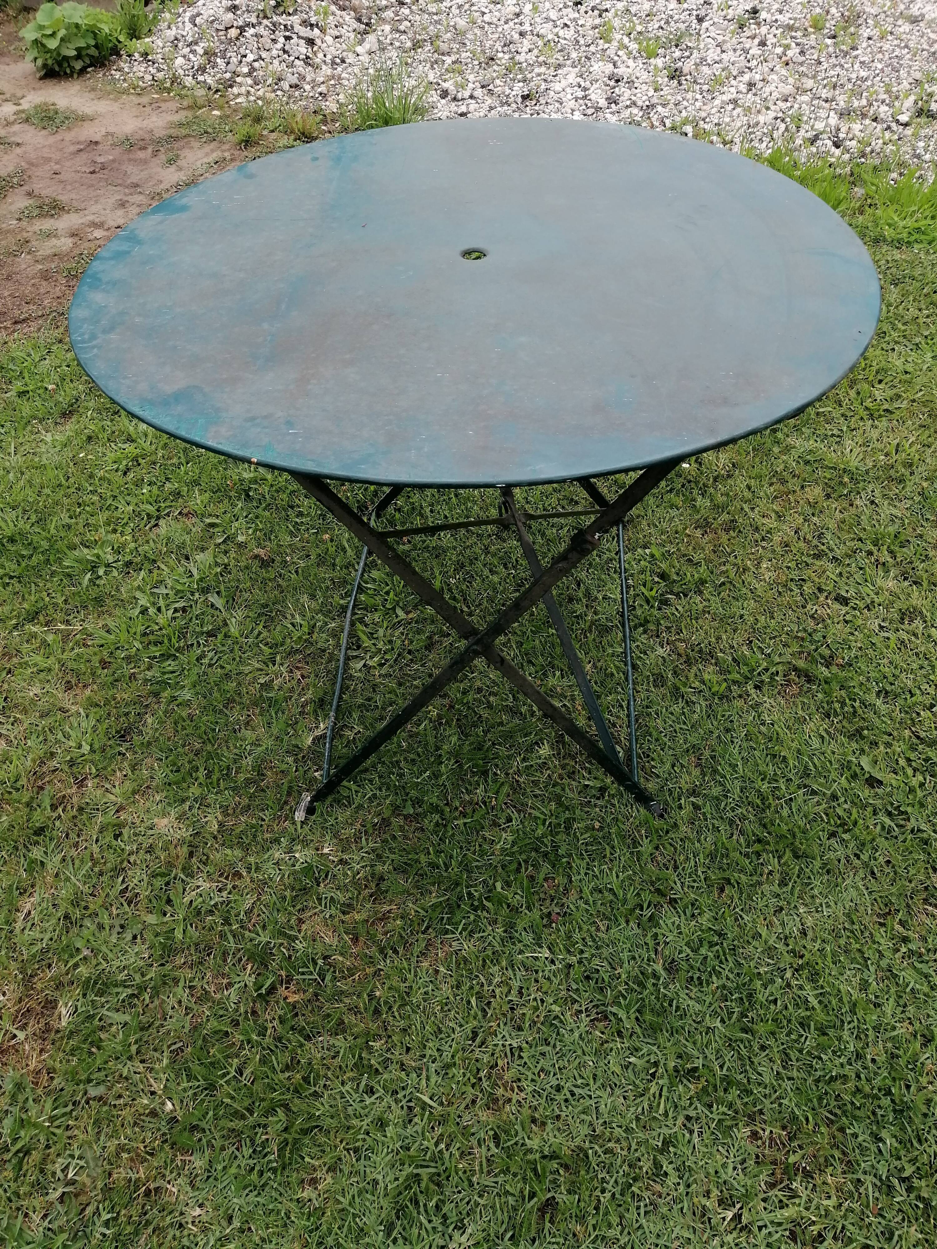 Table ronde de jardin