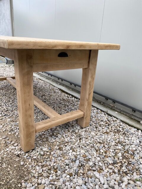 Stripped farmhouse table 180 cm