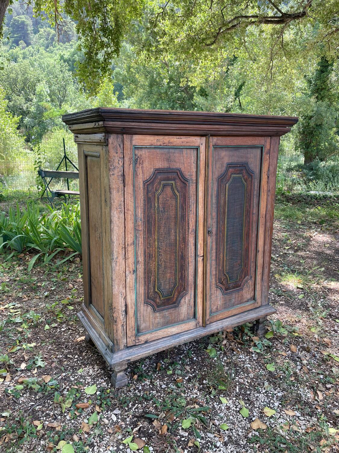 Polychrome cabinet from the 19th century