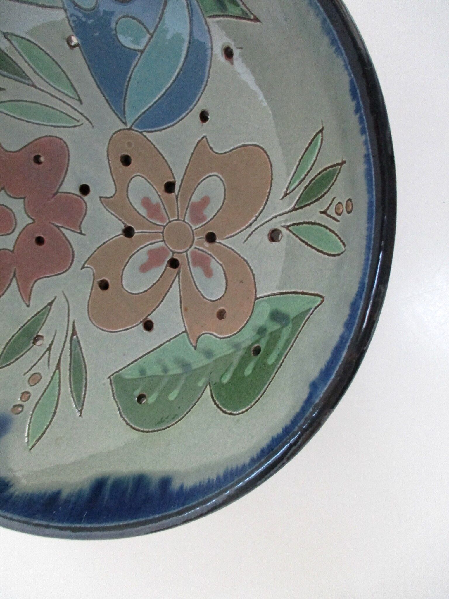 Salad bowl, Catalan ceramic drainer, decorated