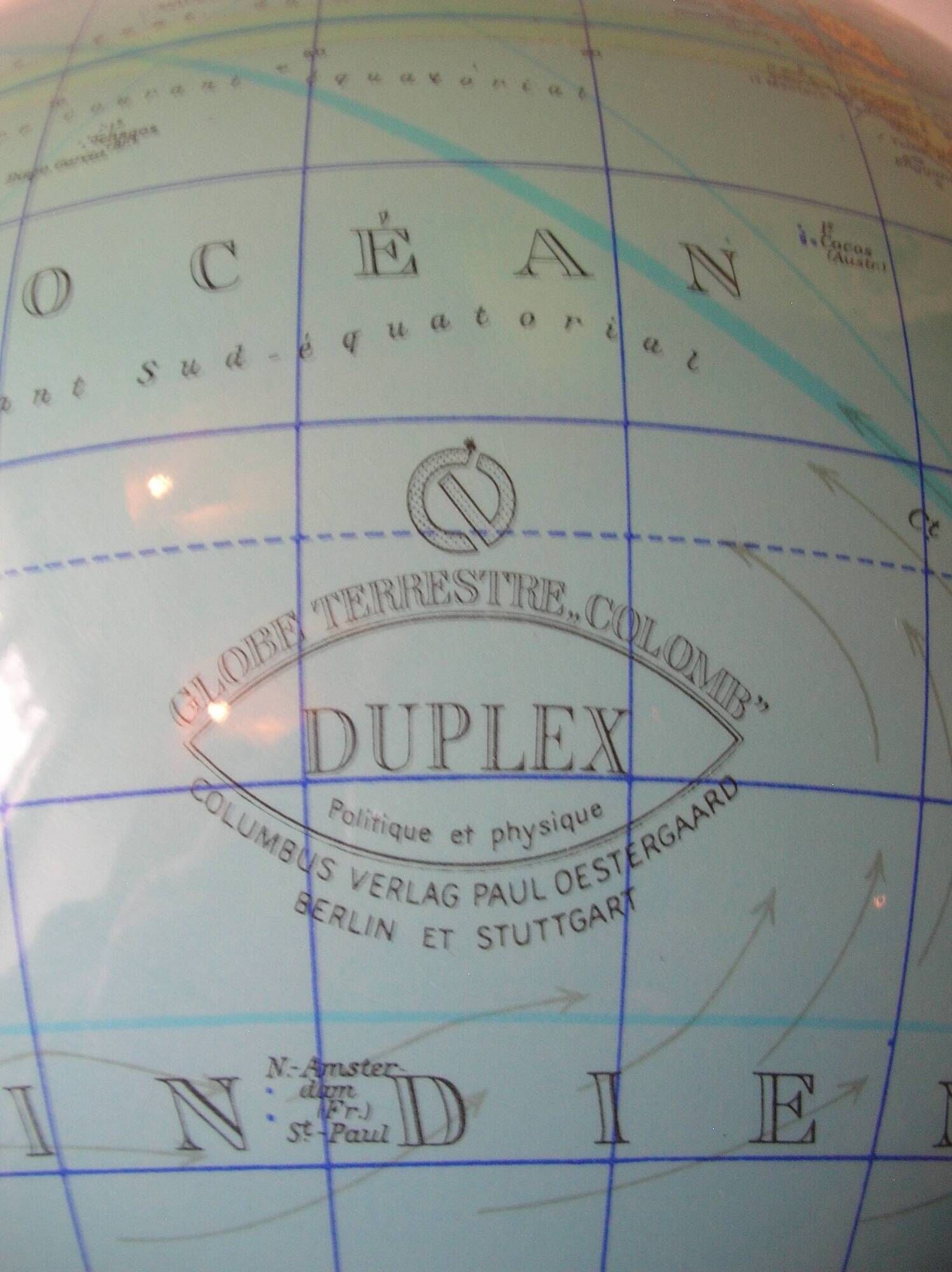 Old luminous terrestrial globe Duplex Columbus Berlin political and physical