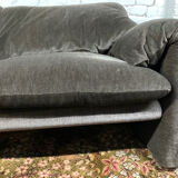 Maralunga sofa by Vico Magistretti