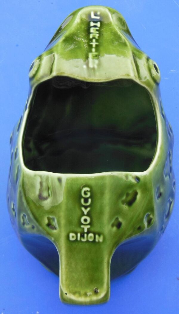 Beau pichet publicitaire figurant une grenouille - l' héritier guyot - n°2