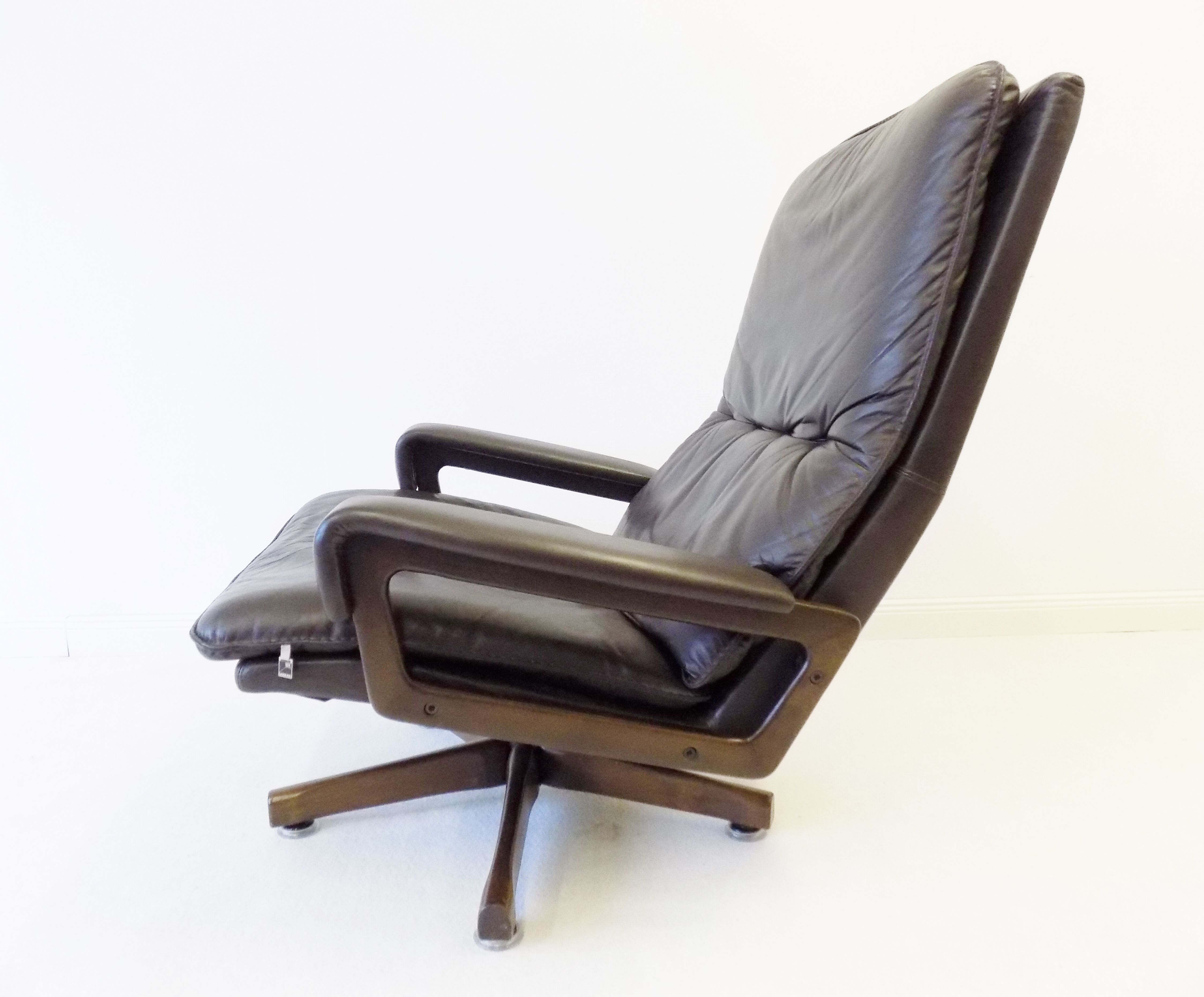 Strässel King chair brown leather armchair by Andre Vandenbeuck for WK