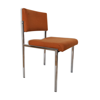 Chair in chrome-plated orange fabric