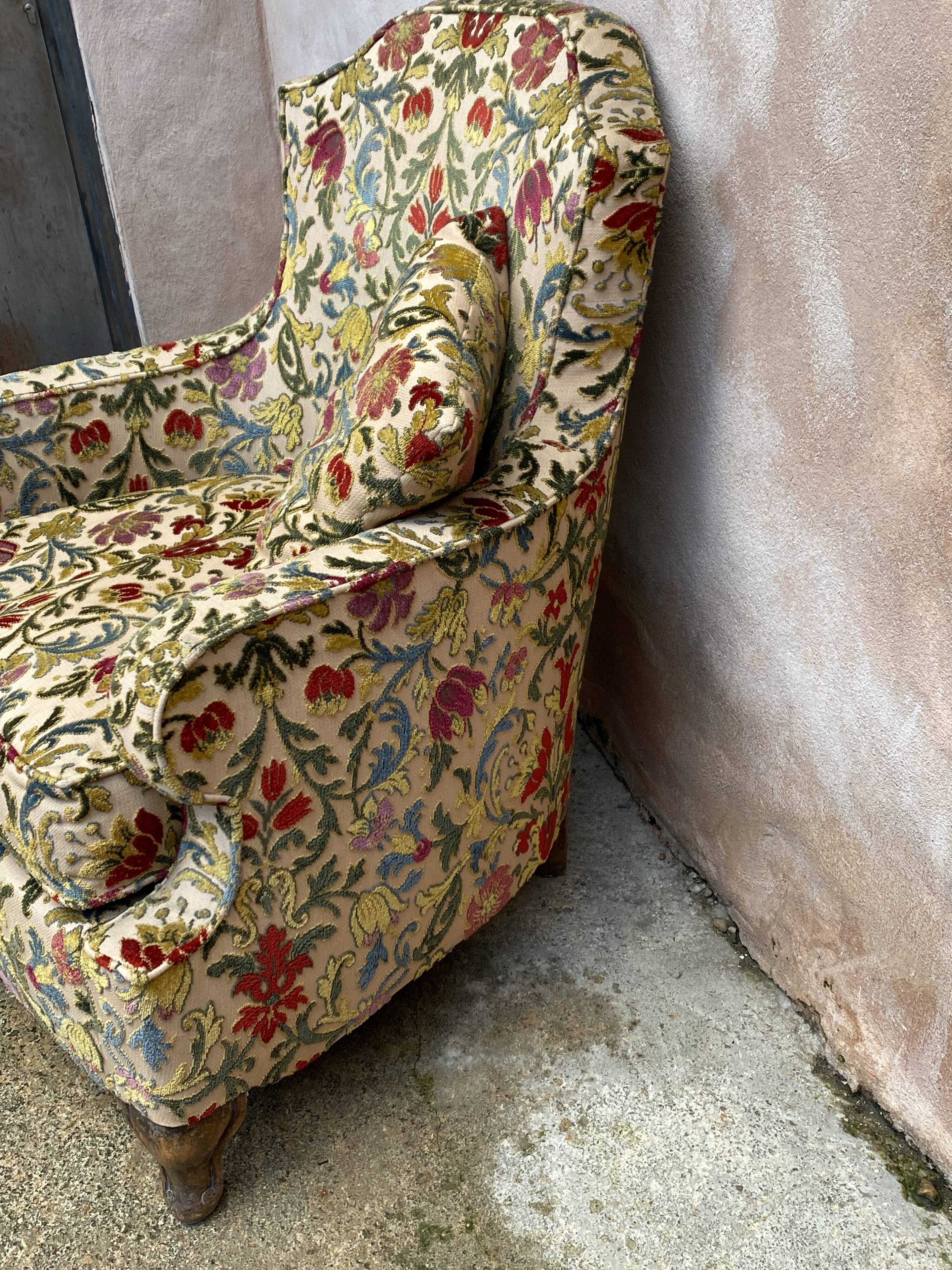 Fauteuil velours fleuri