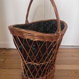 Wicker laundry basket