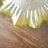 Green glass flower suspension