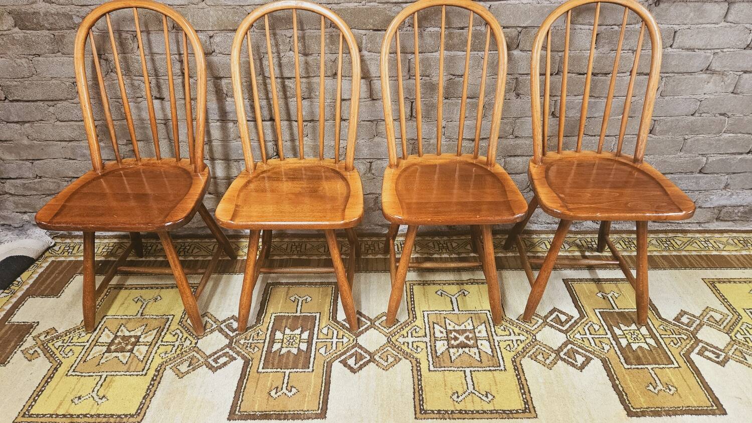 Set of 4 vintage Danish chairs 1970