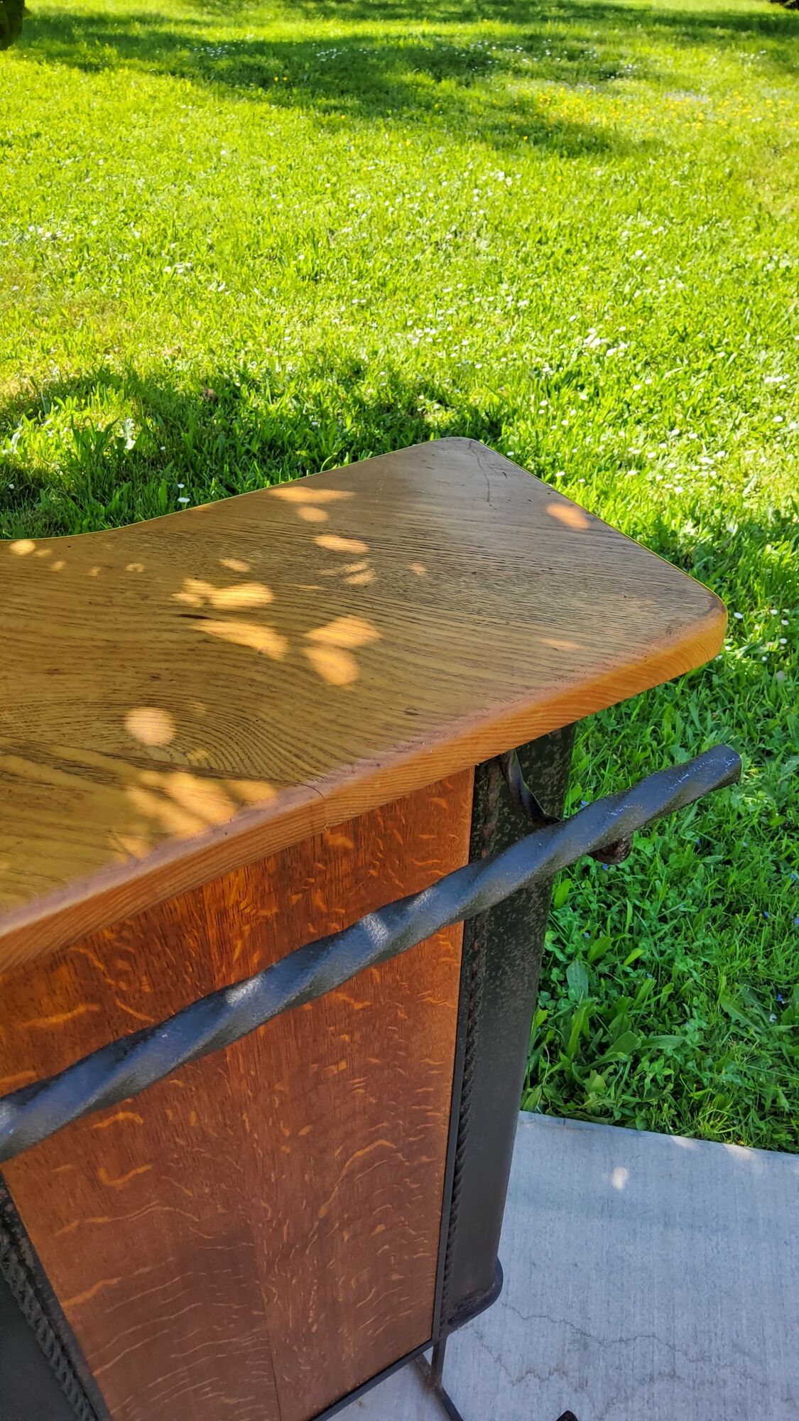 Bar from the 50s/60s in solid blond oak and black metal