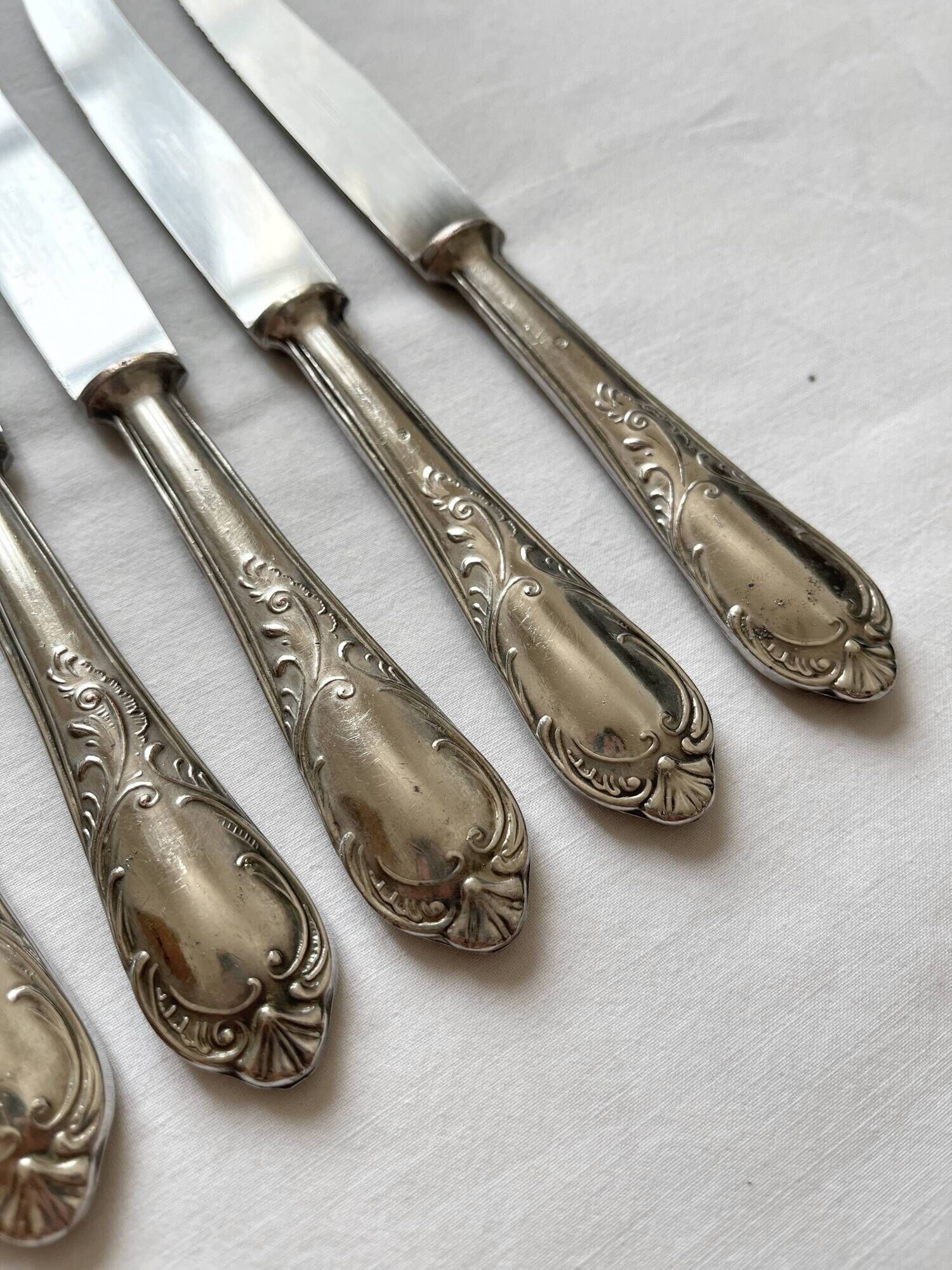 6 antique knives in silver metal and stainless blade