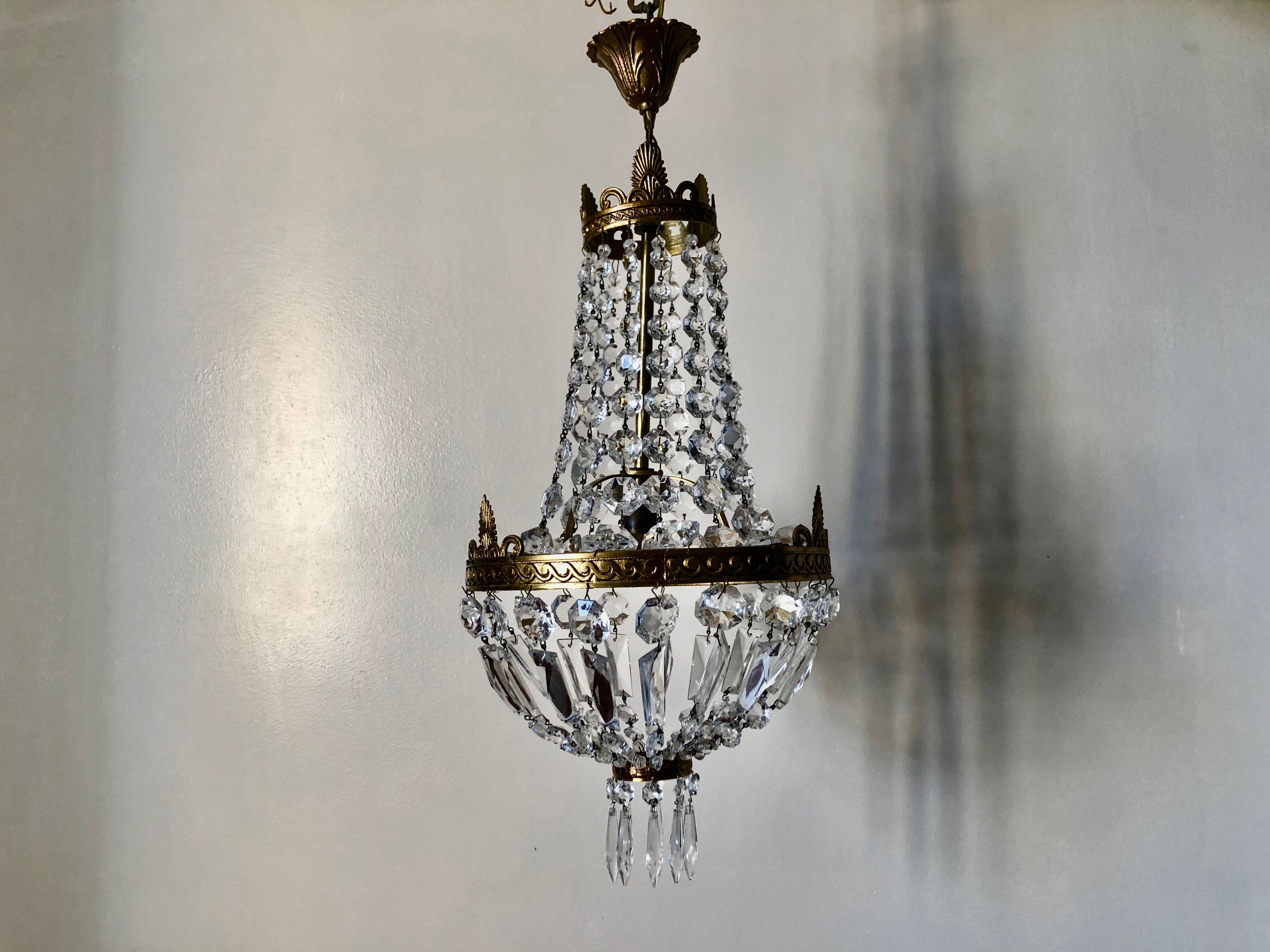 Hot air balloon suspension