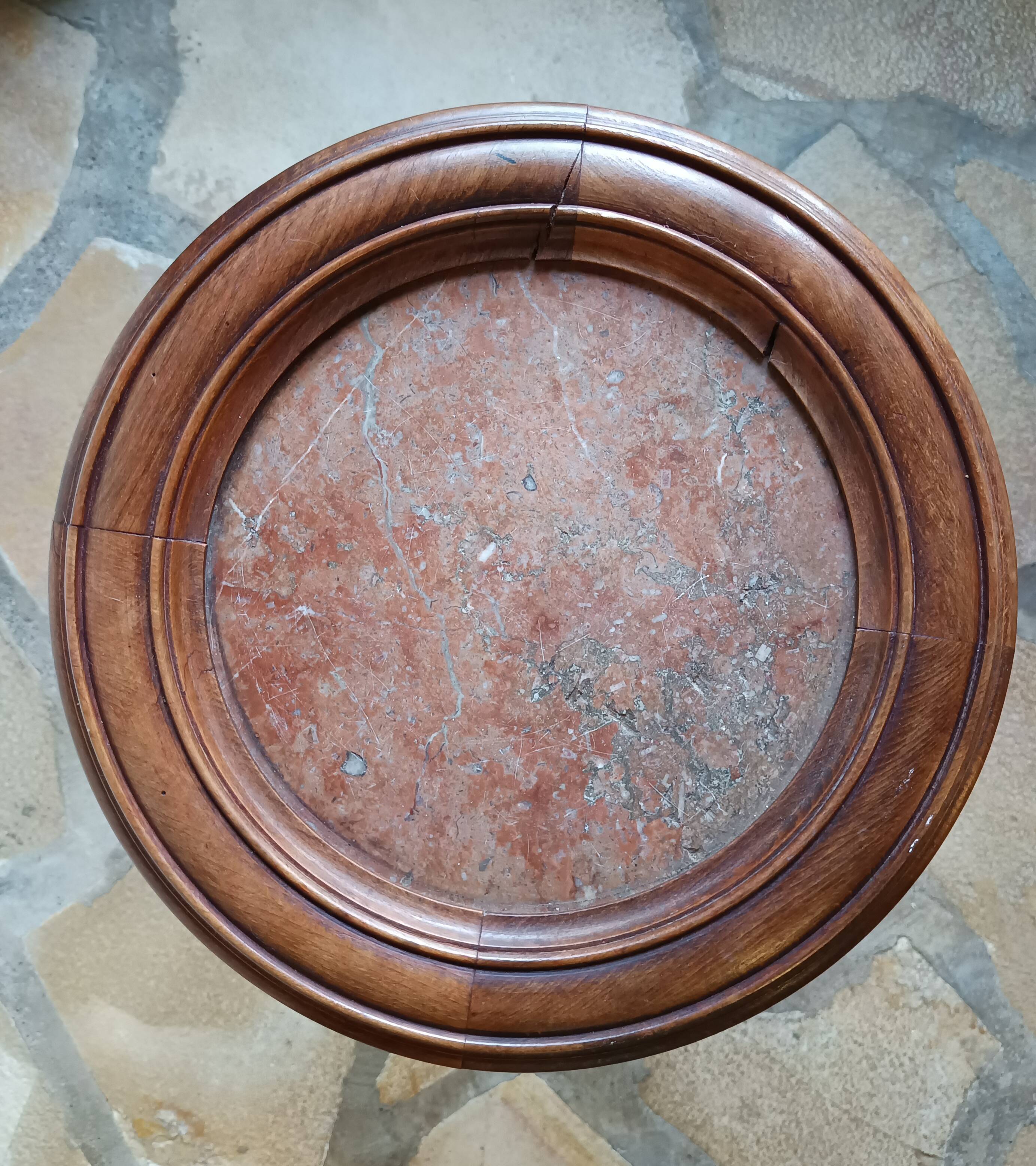 Guéridon ancien en bois massif avec plateau en marbre