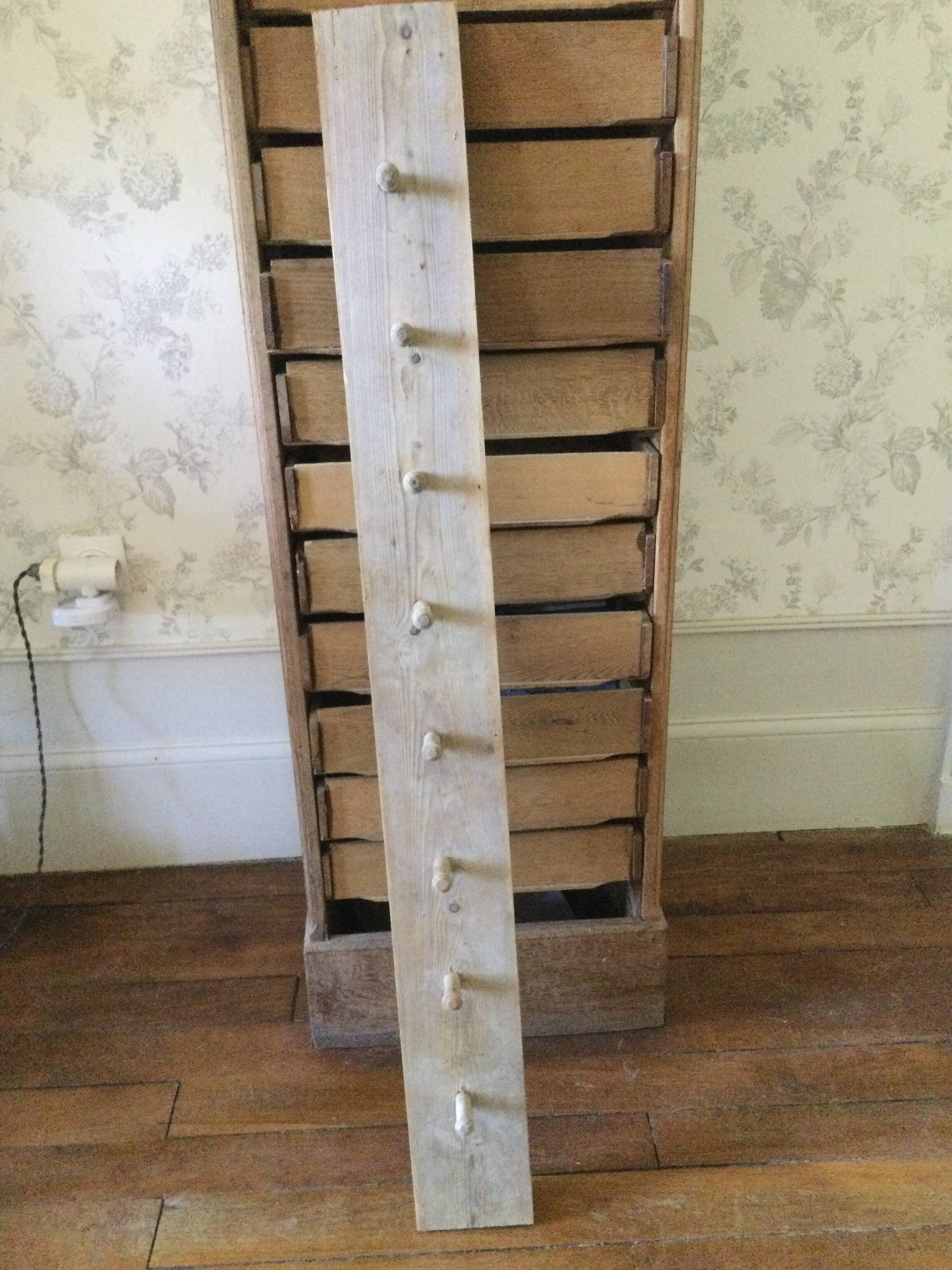 Porte manteau ancien en bois 8 patères