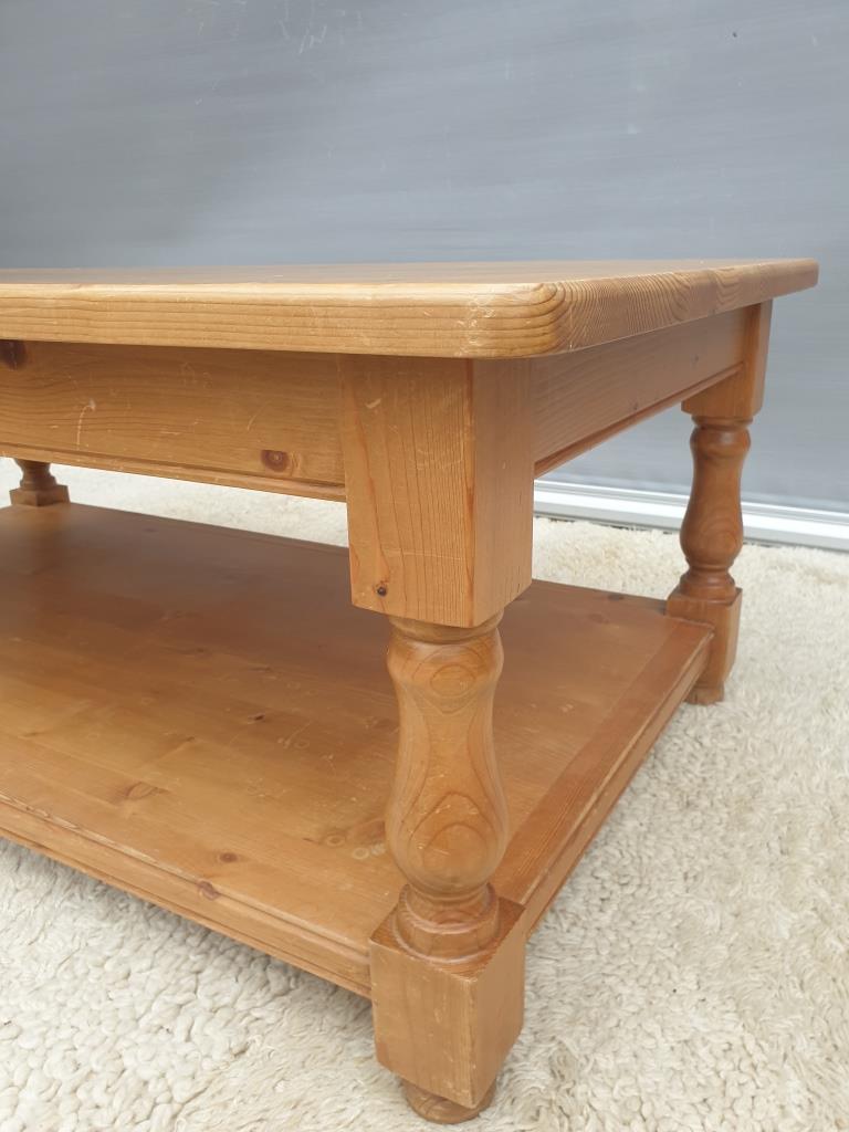 Coffee table Interior's Honey pine 2 trays