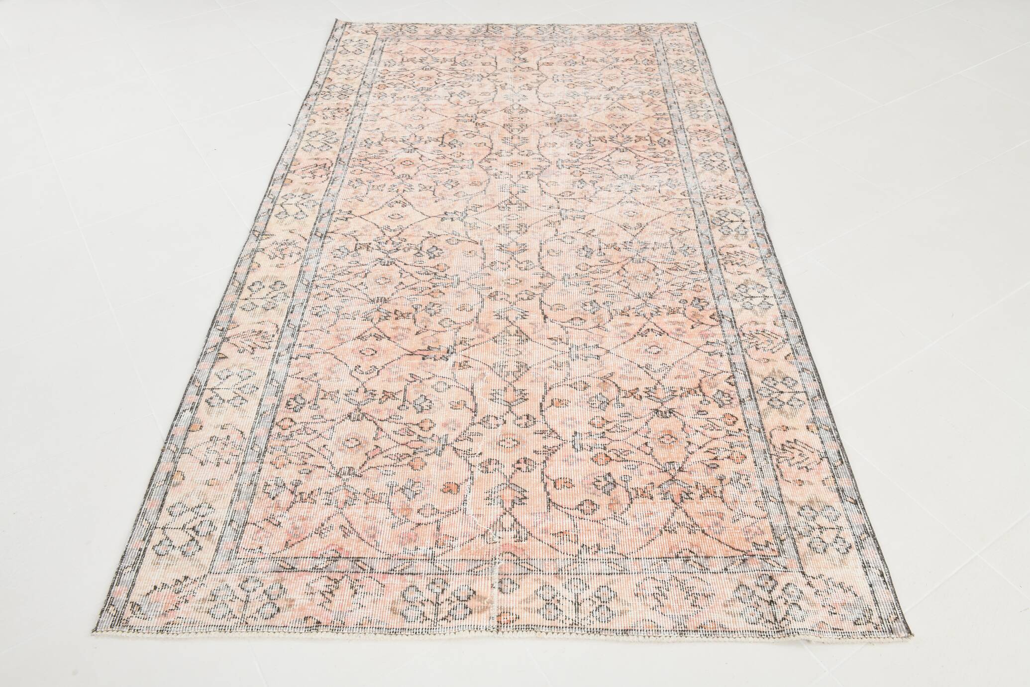 5x8 Faded Pink & Beige Floral Turkish Vintage Rug, 143x248 Cm