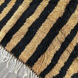 Traditional handmade pure wool beni ourain rug, size 1.5/2.5 m.