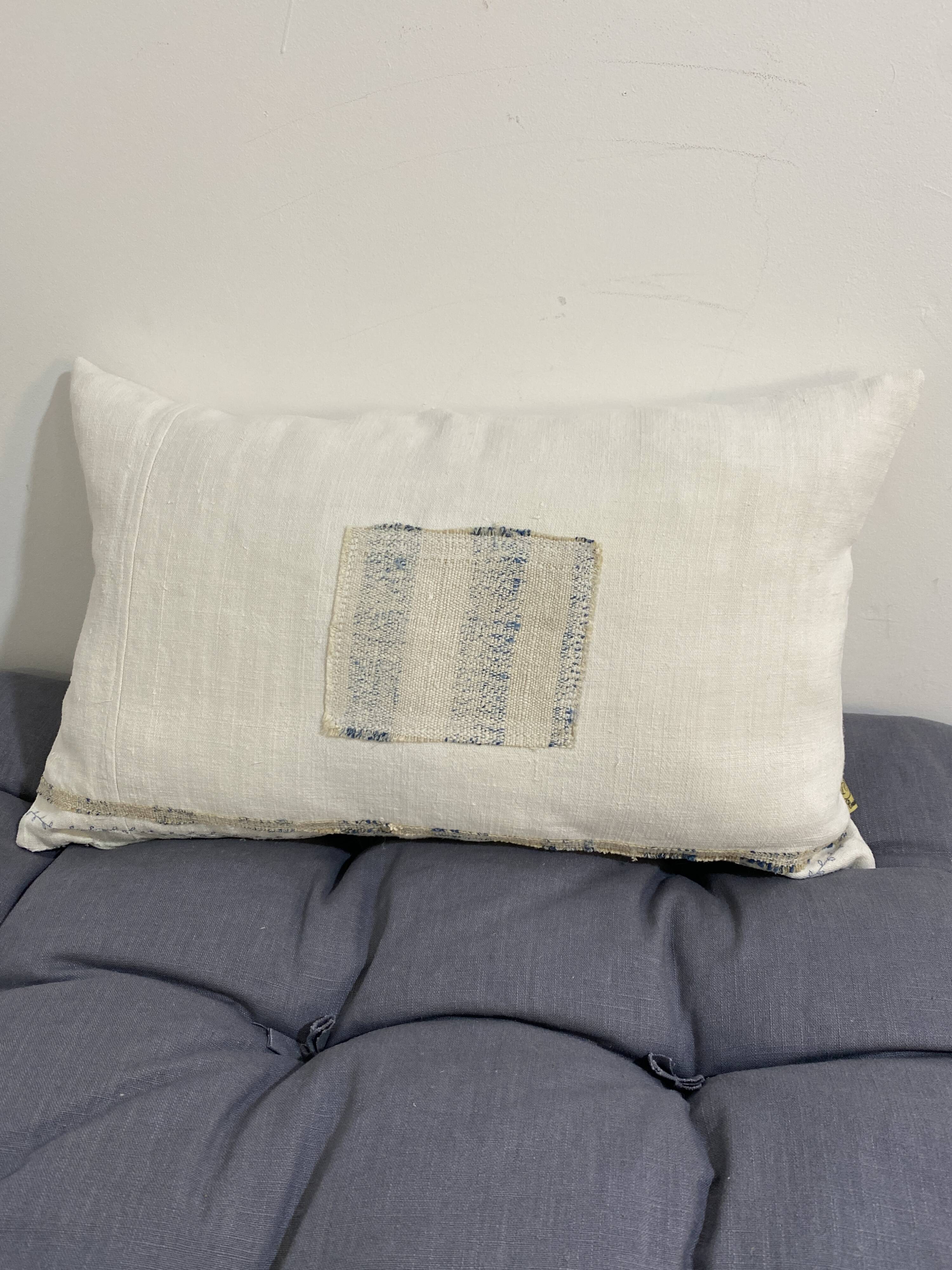Handmade cushion in vintage fabric, Kilim style.