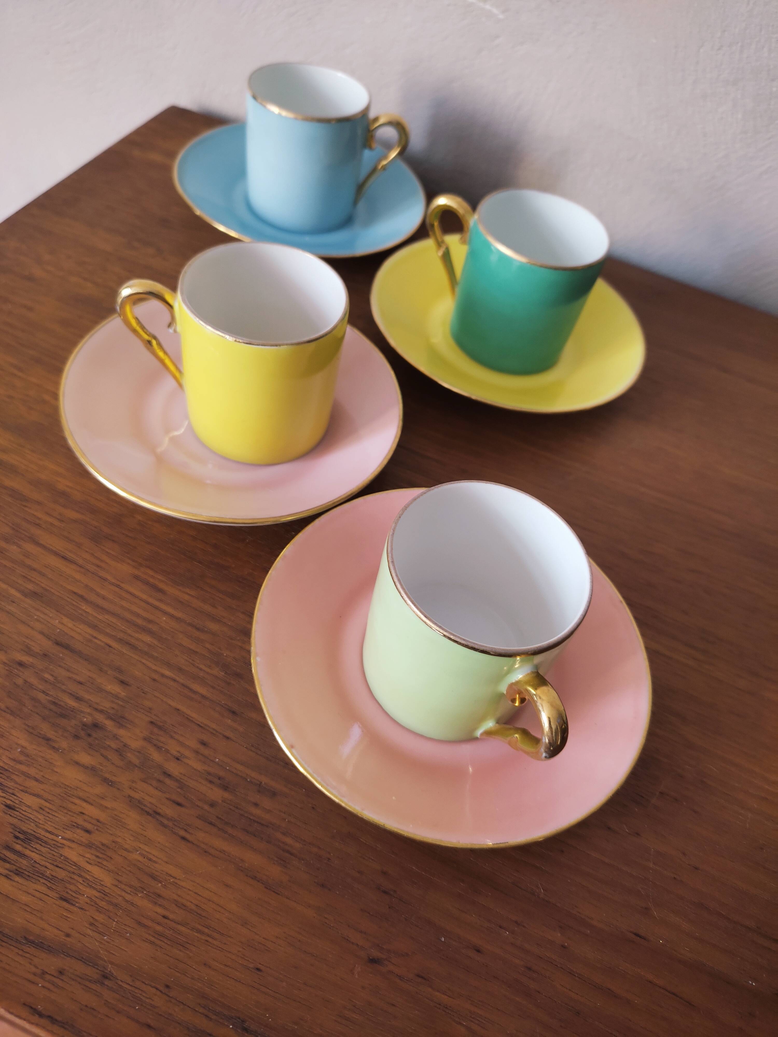 4 multicolored espresso cups