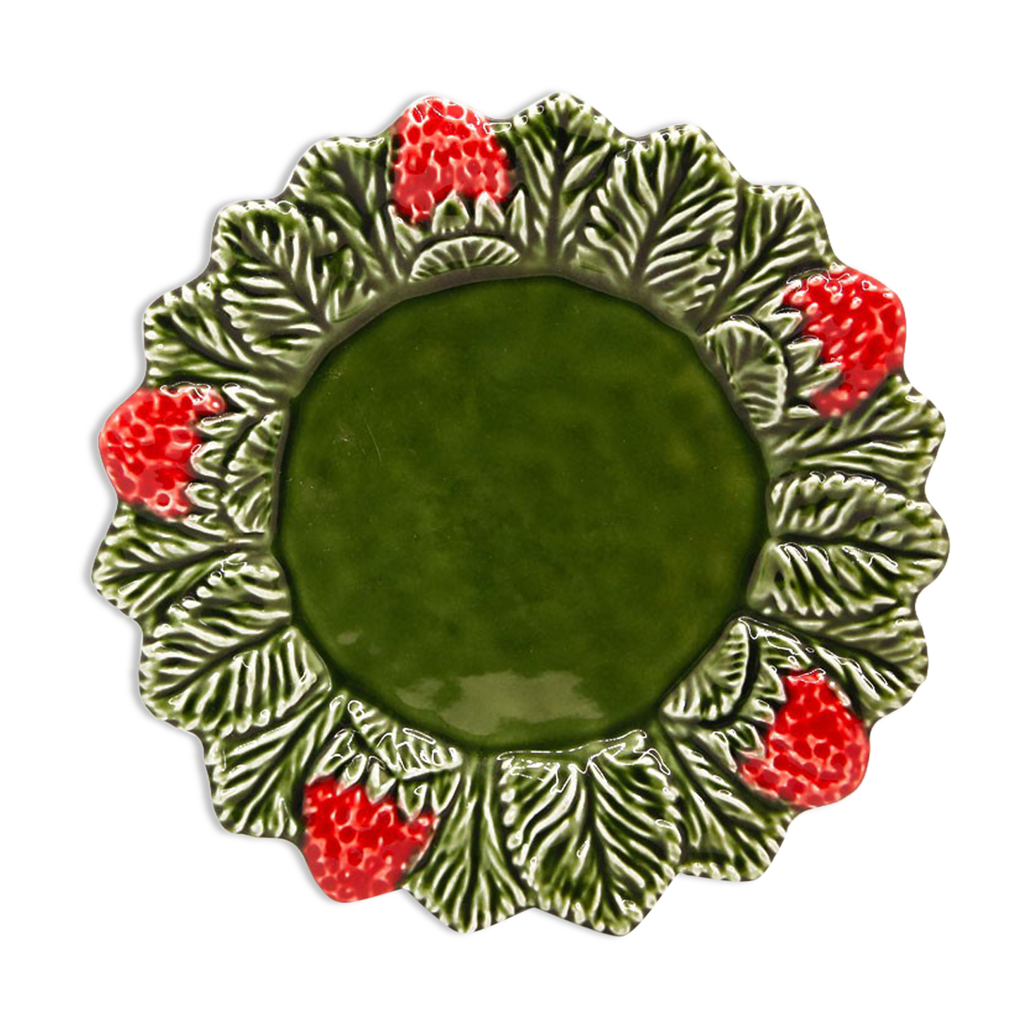 Artisanal plate with strawberries in green and red slurry