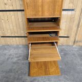 Yeck vintage Scandinavian hi-fi shelf unit