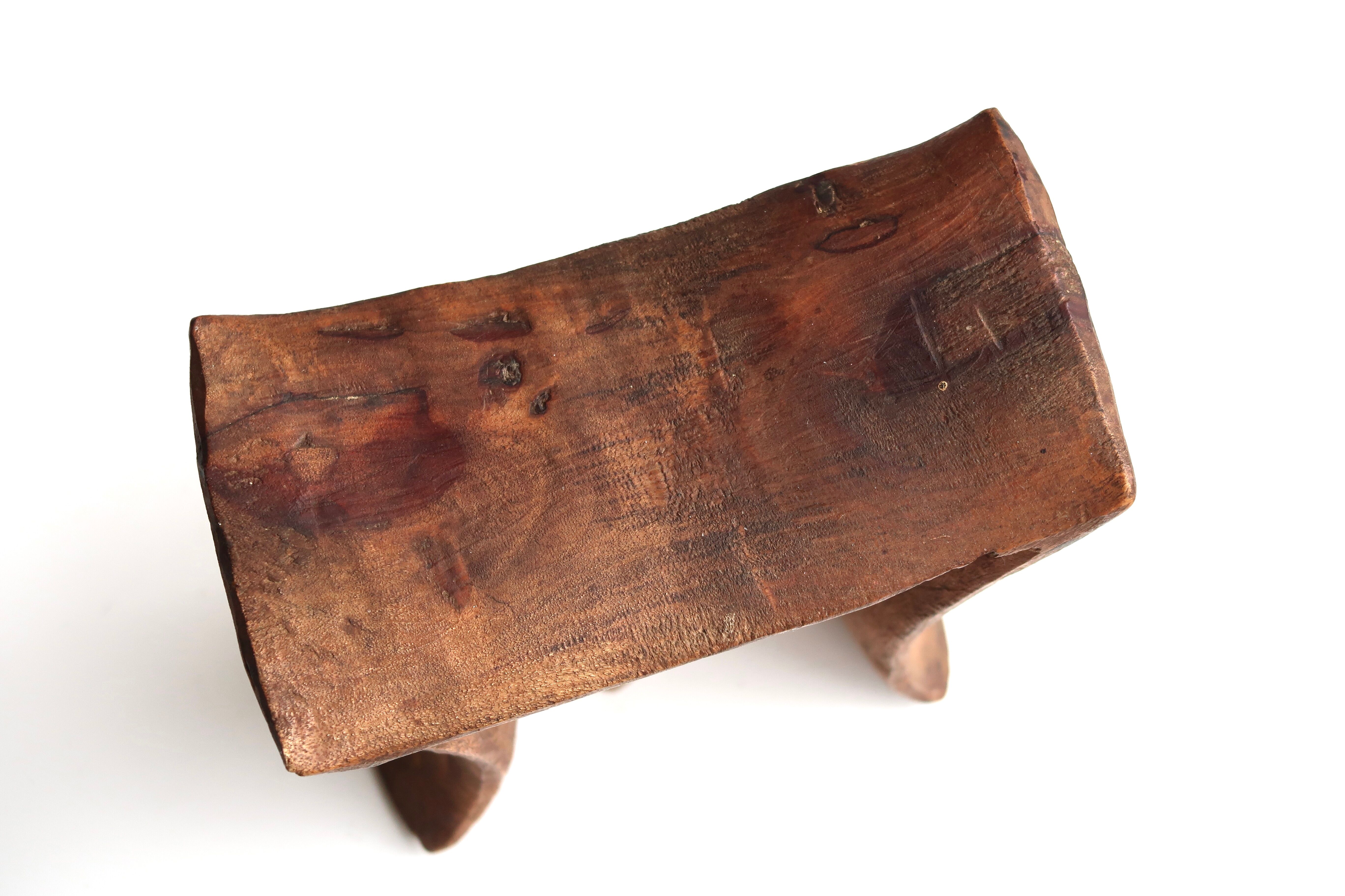 Repose tête africain en bois années 70