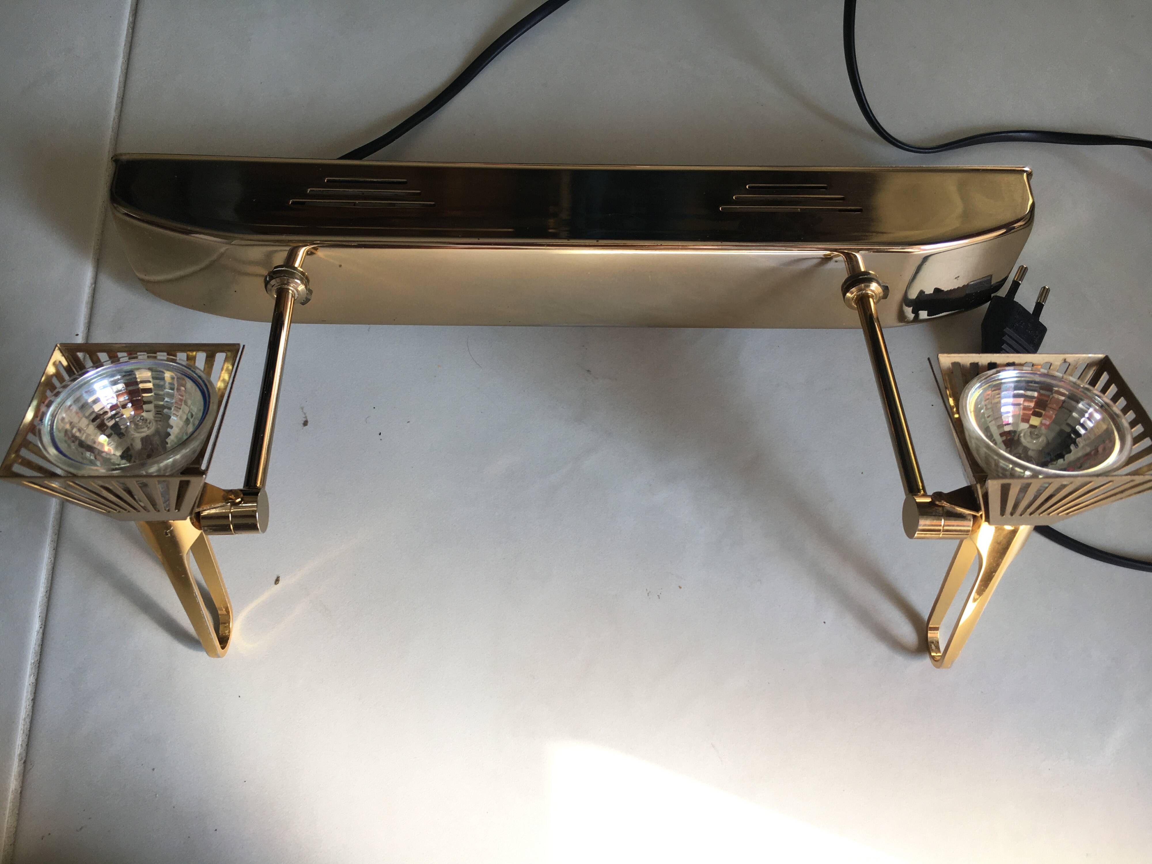 Appliques en laiton Fase