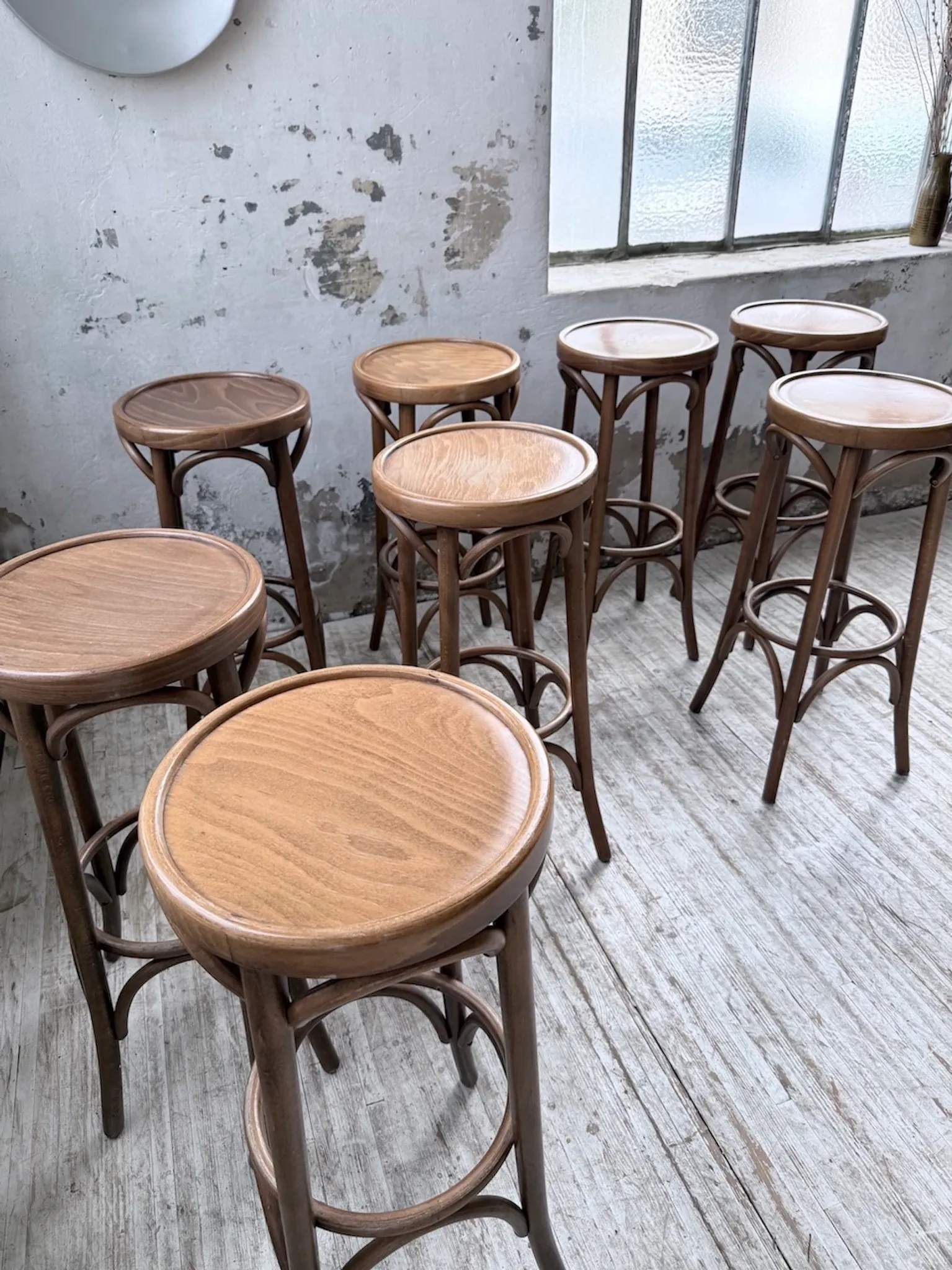 Set of 8 bistro-style bar stools Baumann.